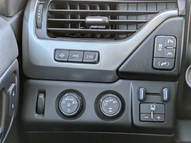 Used 2020 Chevrolet Tahoe Premier AWD/4WD image 18