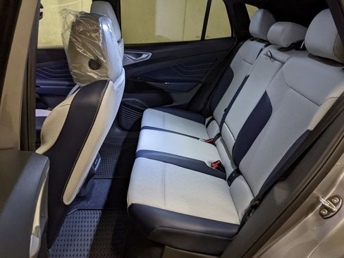New 2025 Volkswagen ID.4 Pro S AWD/4WD image 23