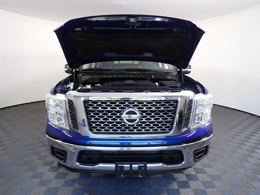 Used 2017 Nissan Titan SV RWD image 37