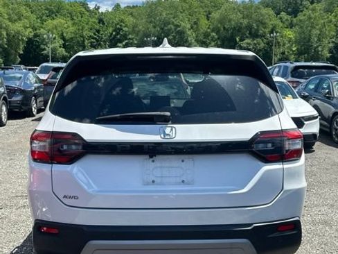 Used 2023 Honda Pilot EX-L image 3
