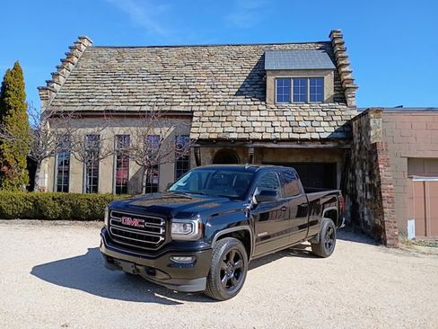 Used 2019 GMC Sierra 1500 Limited w/ Elevation Edition image 1