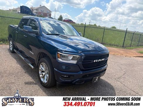 Used 2024 RAM 1500 Laramie AWD/4WD image 1