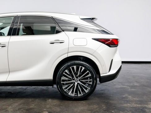 Used 2023 Lexus RX 350 Premium image 13