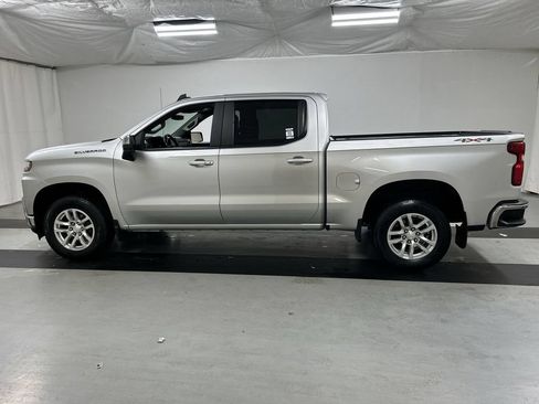 Used 2022 Chevrolet Silverado 1500 LT AWD/4WD image 6