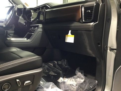 New 2025 GMC Sierra 2500 Denali w/ Denali Reserve Package image 54