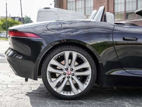 Used 2015 Jaguar F-TYPE S RWD image 10