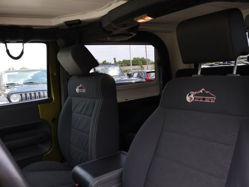 Used 2010 Jeep Wrangler Sport AWD/4WD image 19