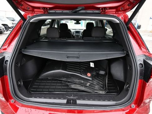 Used 2024 Chevrolet Equinox LT AWD/4WD image 7