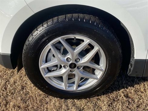 Used 2024 Ford Edge SEL image 13