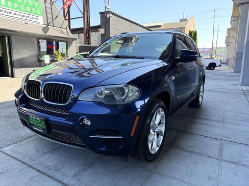 Used 2011 BMW X5 xDrive35i image 1