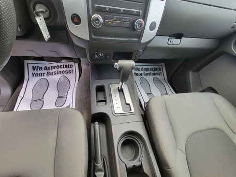 Used 2011 Nissan Xterra S w/ Protection Pkg image 16
