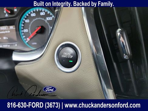 Used 2023 Chevrolet Traverse LS image 22