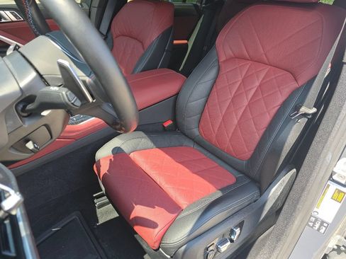 Used 2025 BMW X6 M60i w/ Dynamic Handling Package AWD/4WD image 23