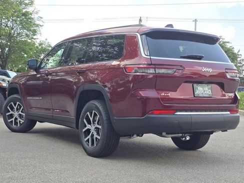 Used 2025 Jeep Grand Cherokee L Limited image 27