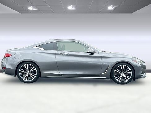 Used 2018 INFINITI Q60 3.0t Luxe w/ Sensory Package 3.0T Luxe image 7
