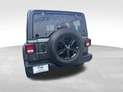 Used 2022 Jeep Wrangler Unlimited Sport AWD/4WD image 6