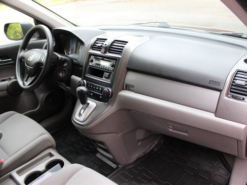 Used 2011 Honda CR-V LX image 17
