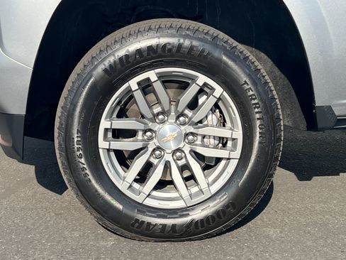 Used 2024 Chevrolet Colorado LT AWD/4WD image 26