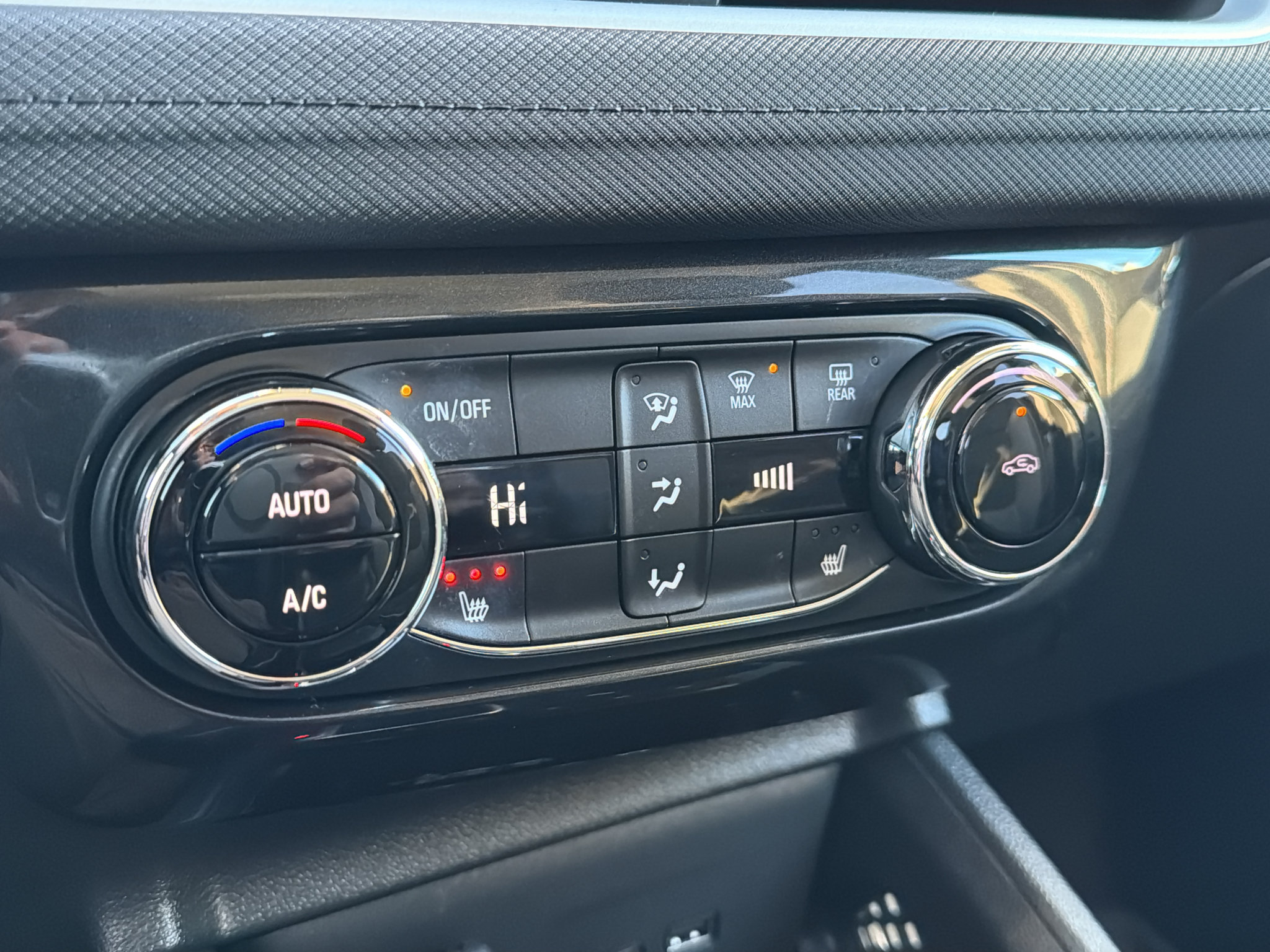 Used 2024 Chevrolet TrailBlazer LT w/ Convenience Package FWD image 21