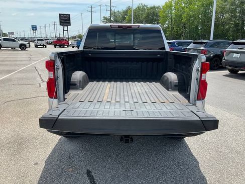 Used 2022 Chevrolet Silverado 1500 ZR2 w/ Technology Package AWD/4WD image 18