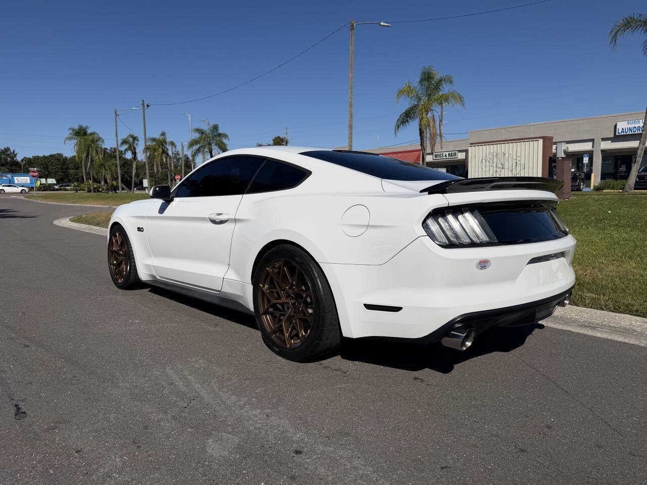 Used 2016 Ford Mustang GT RWD image 7