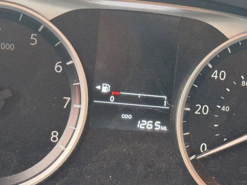 Used 2025 Nissan Kicks Play S image 10