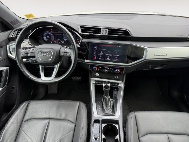 Used 2020 Audi Q3 2.0T Premium w/ Convenience Package AWD/4WD image 15