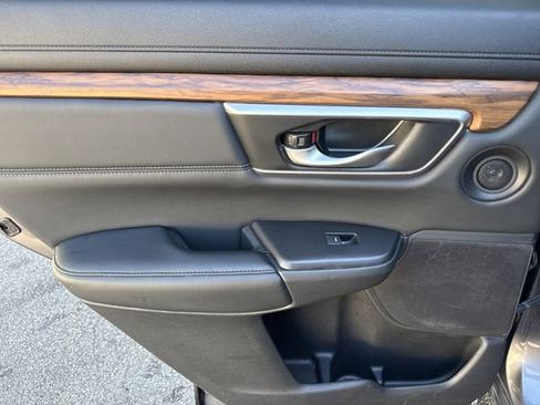 Used 2021 Honda CR-V Touring image 29
