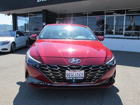 Used 2023 Hyundai Elantra Limited FWD image 2