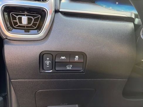 Used 2023 Kia Sorento SX AWD/4WD image 14