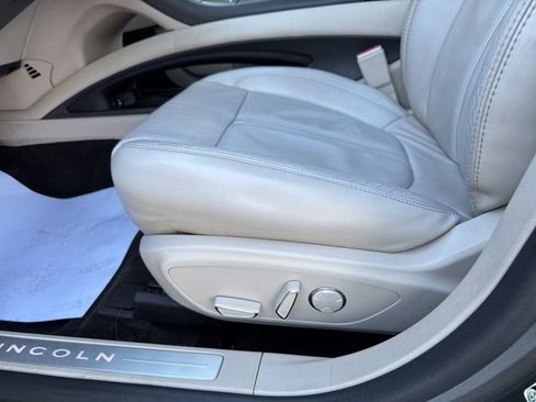 Used 2018 Lincoln MKZ Select w/ Select Plus Package image 28