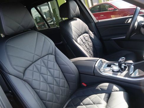 Used 2023 BMW X5 M50i w/ Executive Package image 27