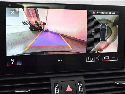 Used 2023 Audi Q5 2.0T Prestige w/ Prestige Package image 14