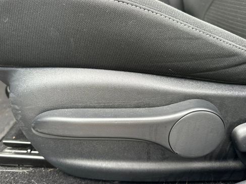 Used 2018 Nissan Sentra S image 14