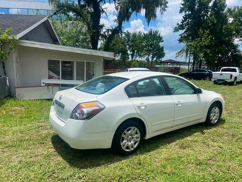 Used 2011 Nissan Altima 2.5 FWD image 8