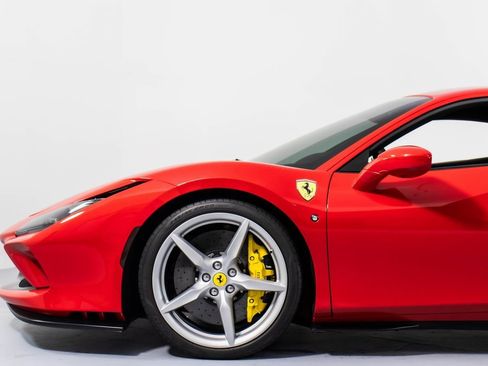 Certified 2022 Ferrari F8 Tributo image 27