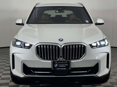 Used 2025 BMW X5 xDrive50e AWD/4WD image 6