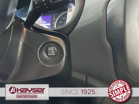 Certified 2018 Jeep Renegade Altitude AWD/4WD image 19