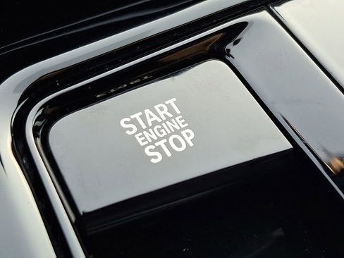 Used 2025 BMW 530i xDrive image 26