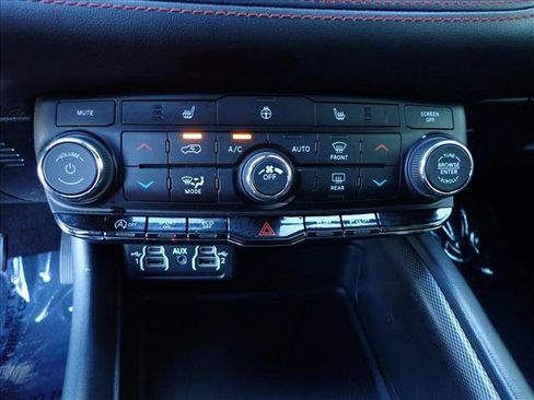 Used 2023 Dodge Durango GT AWD/4WD image 19