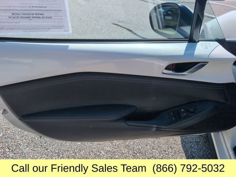Used 2024 MAZDA MX-5 Miata Grand Touring RWD image 11
