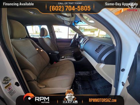 Used 2015 Toyota Tacoma PreRunner w/ SR5 Package image 13