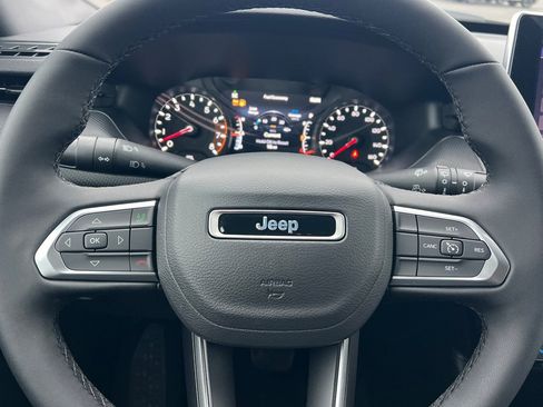 New 2026 Jeep Compass Latitude AWD/4WD image 19