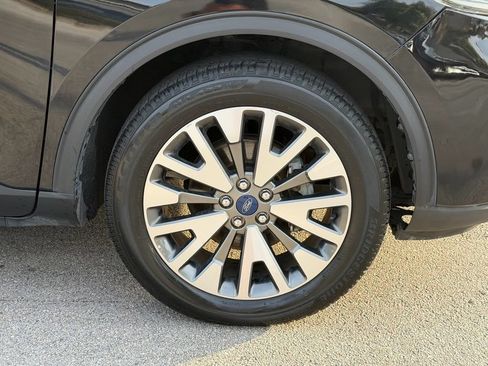Certified 2020 Ford Escape Titanium AWD/4WD image 9