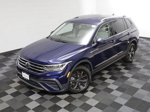 Used 2024 Volkswagen Tiguan SE AWD/4WD image 2