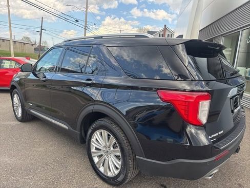 Certified 2023 Ford Explorer Limited w/ Limited Technology Package AWD/4WD image 8