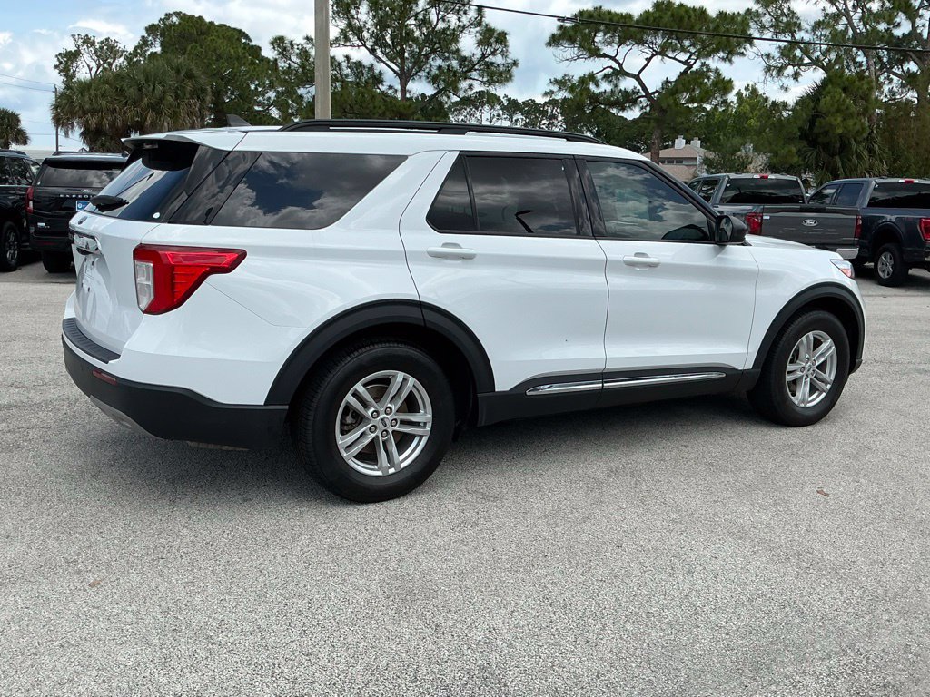 Used 2023 Ford Explorer XLT w/ Equipment Group 202A RWD image 11