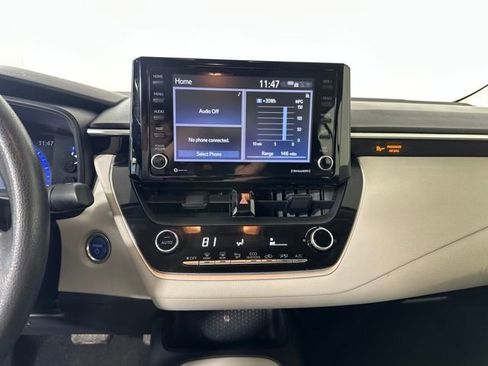 Used 2022 Toyota Corolla LE image 21
