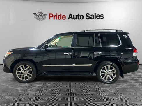 Used 2015 Lexus LX 570 4WD w/ Luxury Package image 4