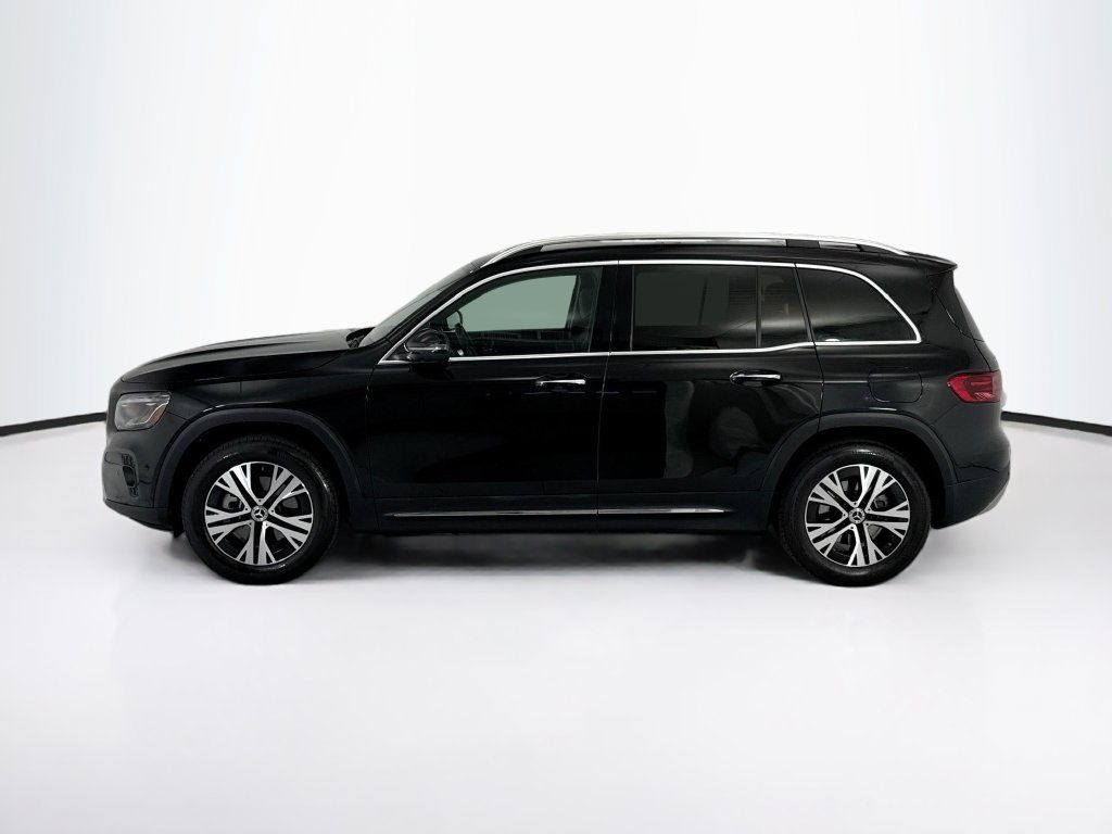 Certified 2024 Mercedes-Benz GLB 250 4MATIC image 8